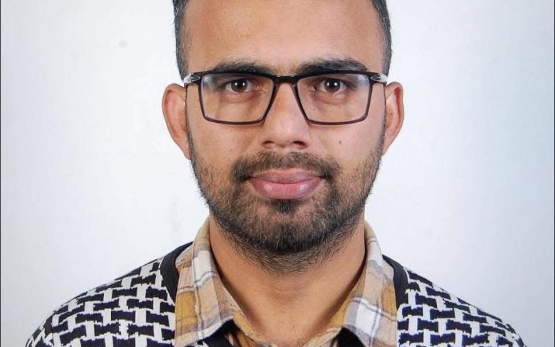 मदन आचार्य